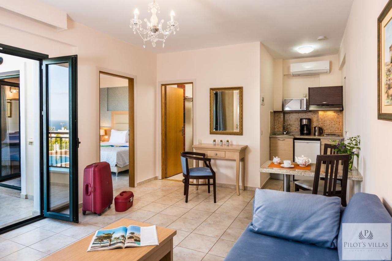 Pilot'S Villas Luxury Suites Hersonissos  Exterior foto