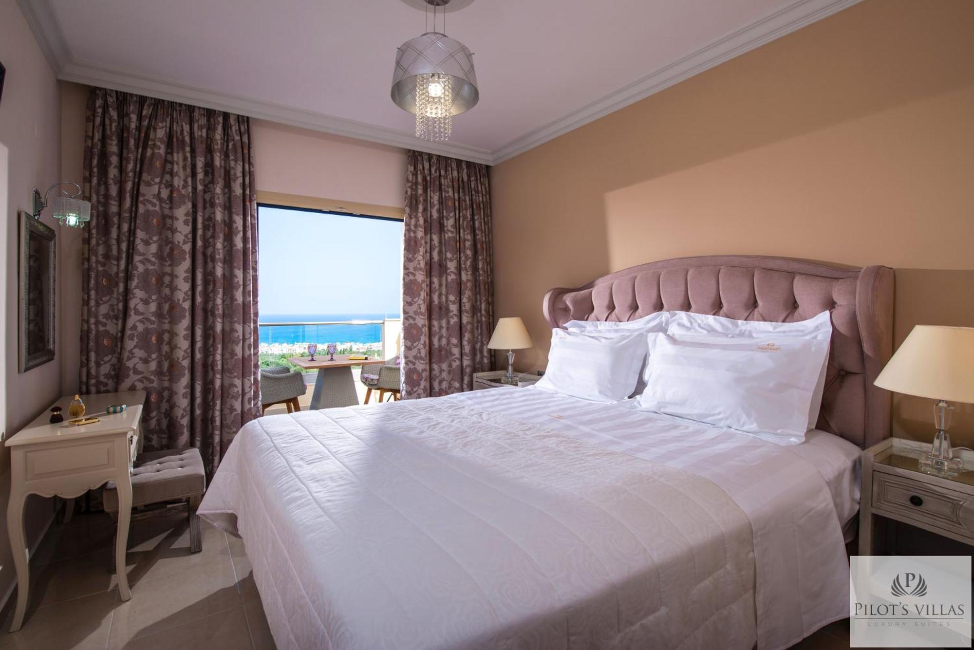 Pilot'S Villas Luxury Suites Hersonissos  Habitación foto